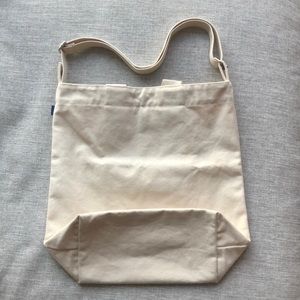 Cream BAGGU